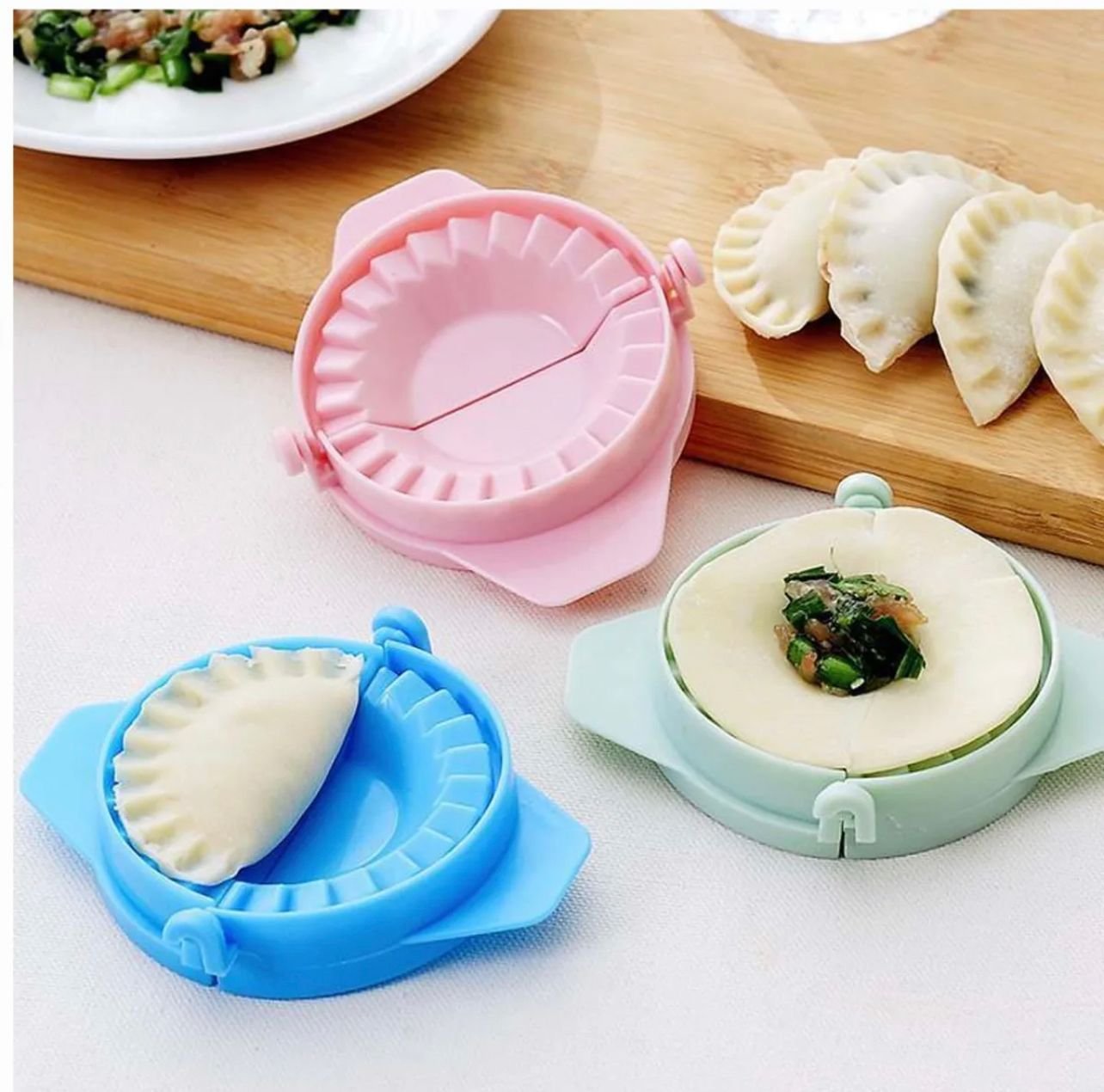 Samosa Maker Samosa Shaper - Dumpling Press Mold (Random Color)